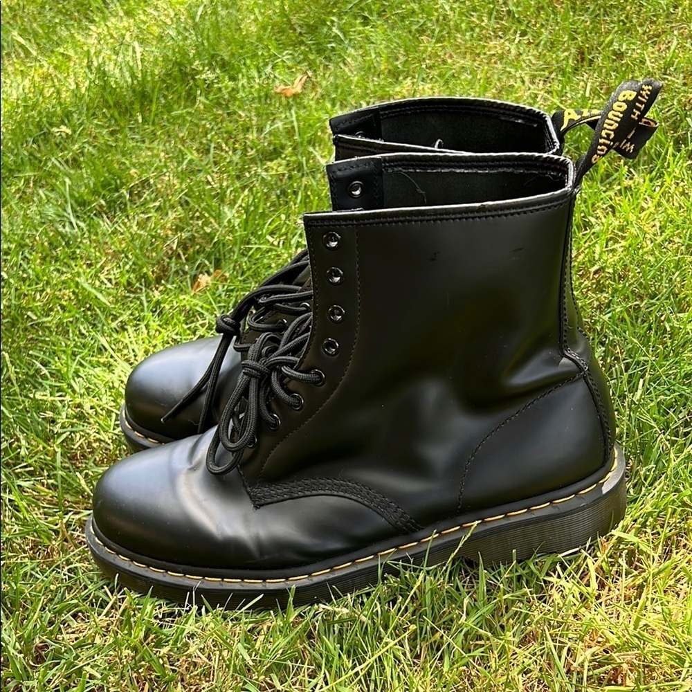 Dr. Martens Black Combat Boots with Chunky Sole Men’s Size 13 New